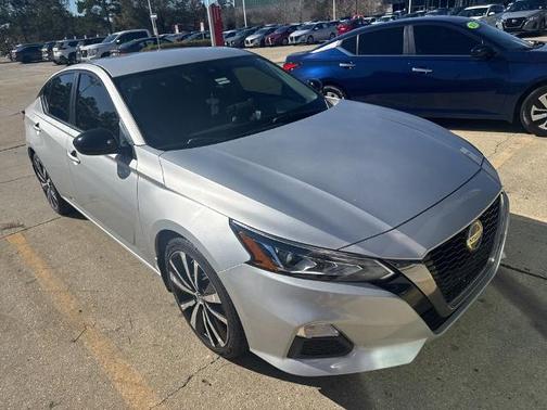 2021 Nissan Altima 2.5 SR