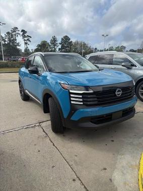 2025 Nissan Kicks SR