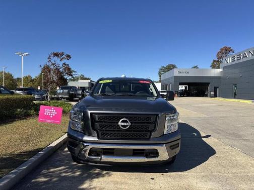 2024 Nissan Titan SV