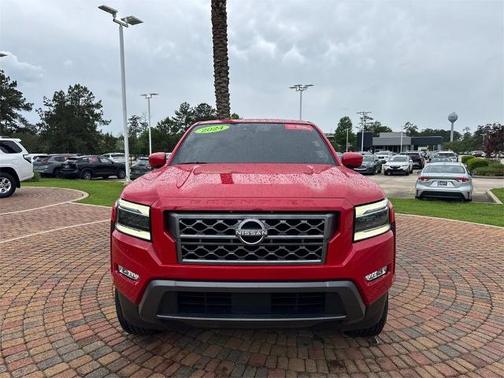 2024 Nissan Frontier SL