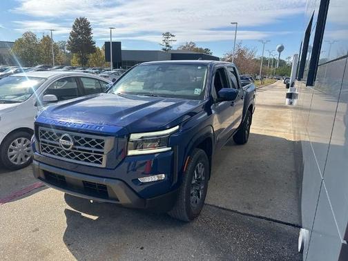 2023 Nissan Frontier SV
