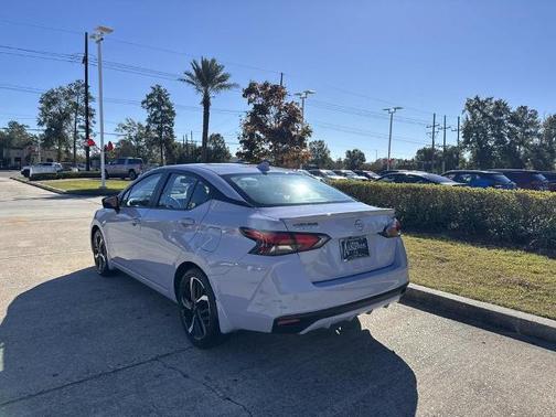 2025 Nissan Versa 1.6 SR