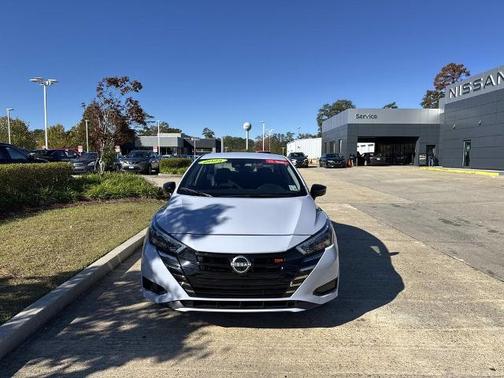 2025 Nissan Versa 1.6 SR