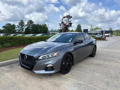 2022 Nissan Altima 2.5 SR