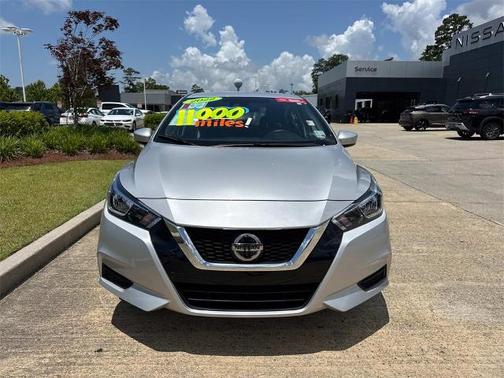 2022 Nissan Versa 1.6 SV
