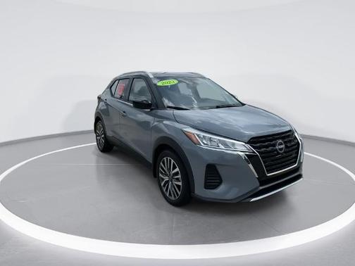 2 Tone Gray / Black 2023 Nissan Kicks SV