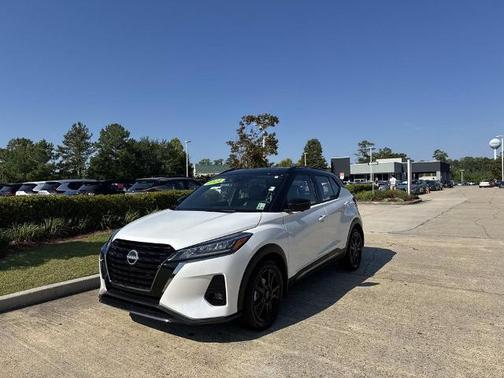 2024 Nissan Kicks SR