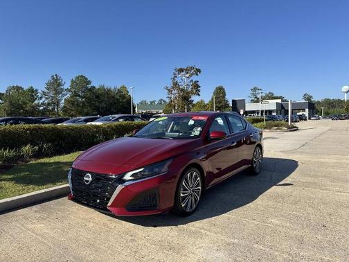 2025 Nissan Altima SL