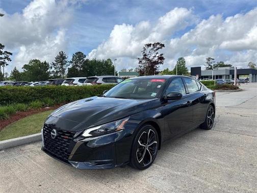 2023 Nissan Altima 2.5 SR