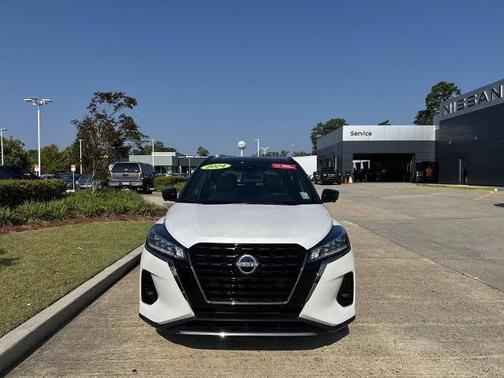 2024 Nissan Kicks SR