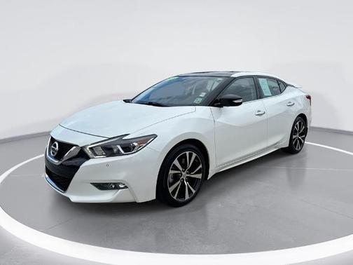 White 2018 Nissan Maxima 3.5 SL