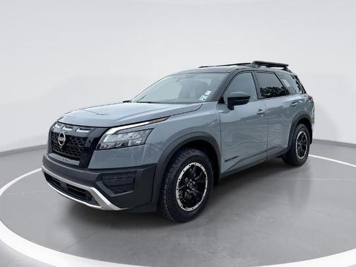 2t Gry Blk Roof 2024 Nissan Pathfinder Rock Creek