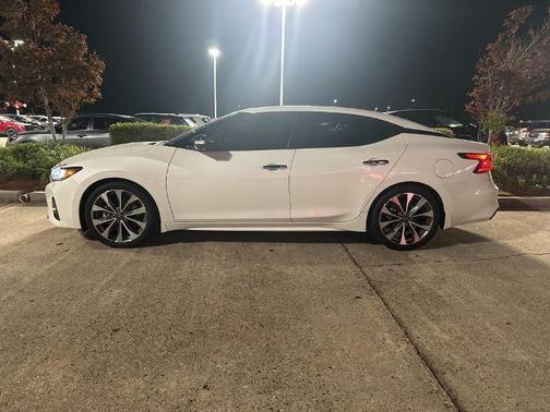 2023 Nissan Maxima Platinum