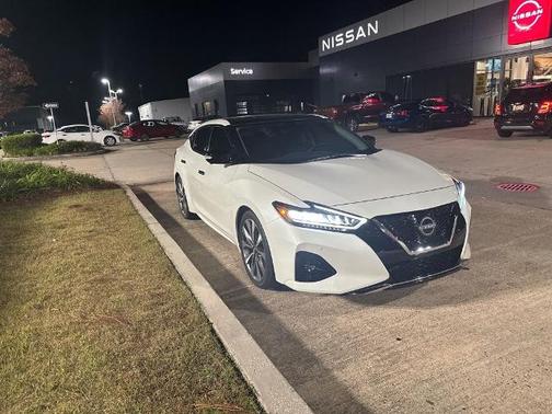 2023 Nissan Maxima Platinum