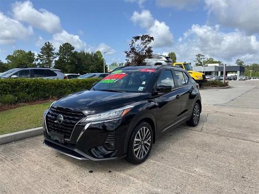 2021 Nissan Kicks SR