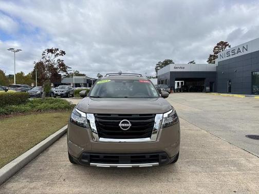 2024 Nissan Pathfinder Platinum