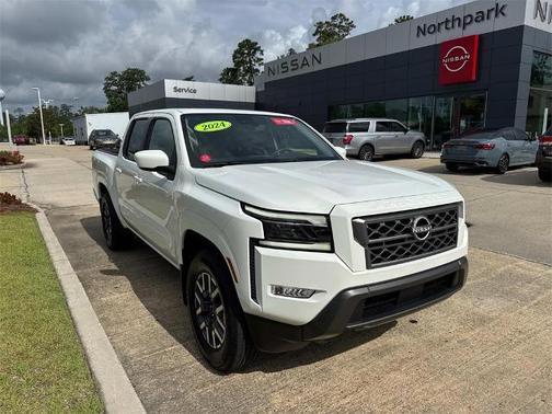 2024 Nissan Frontier SL