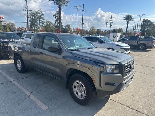 2023 Nissan Frontier S