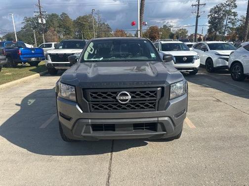 2023 Nissan Frontier S