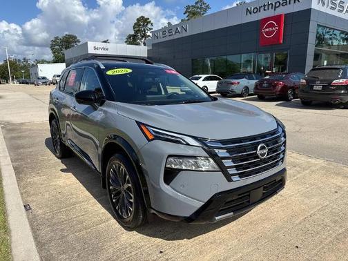2025 Nissan Rogue Platinum