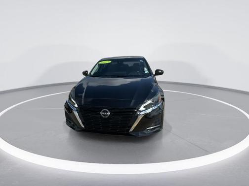 Black 2025 Nissan Altima SV