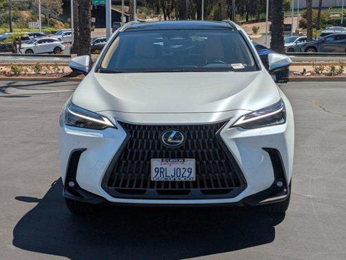 Eminent White Pearl 2025 Lexus NX 450h+ Luxury