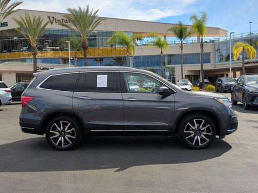 2020 Honda Pilot Touring 8-Passenger