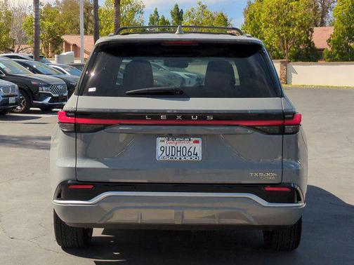 2025 Lexus TX 500h F SPORT Premium