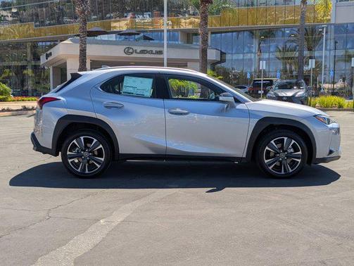 2026 Lexus UX 300h Base