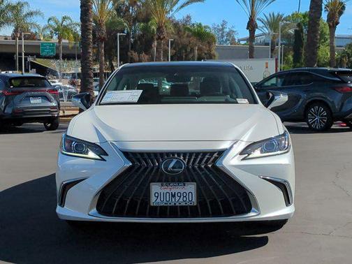 2025 Lexus ES 350 Base