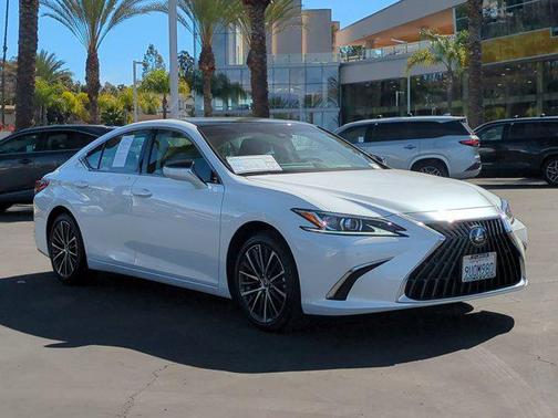 2025 Lexus ES 350 Base