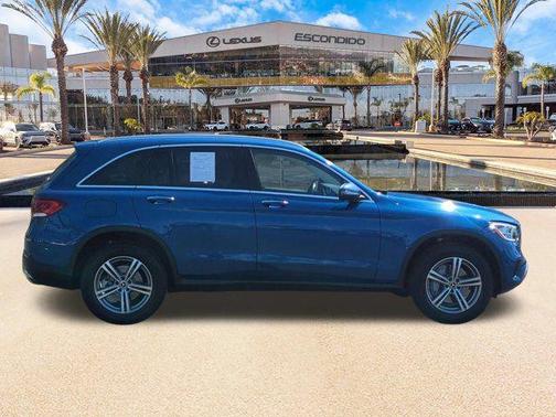 Starling Blue Metallic 2022 Mercedes-Benz GLC 300 Base