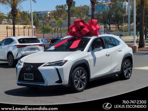 Eminent White Pearl 2019 Lexus UX 250h Base