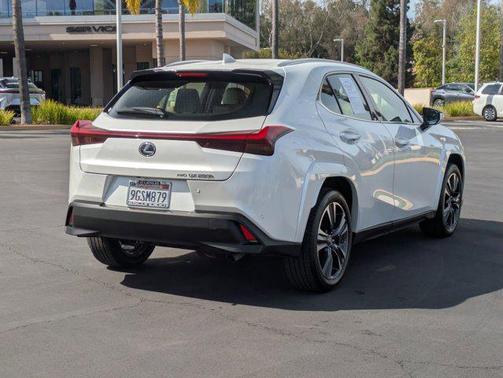 2024 Lexus UX 250h Base