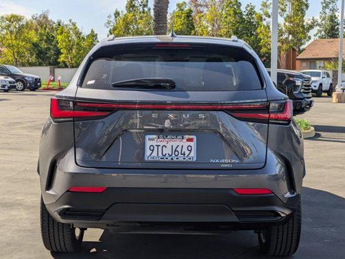 2025 Lexus NX 450h+ Luxury