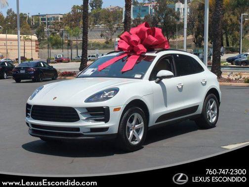 Carrara White 2021 Porsche Macan Macan