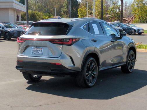 2023 Lexus NX 450h+ Luxury