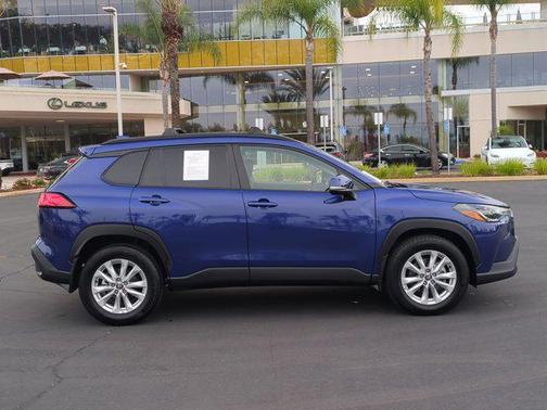 Blue Crush Metallic 2024 Toyota Corolla Cross LE