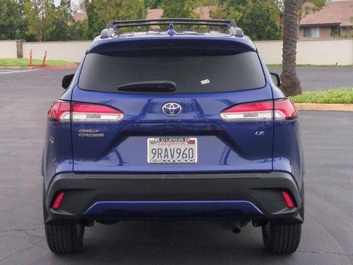 Blue Crush Metallic 2024 Toyota Corolla Cross LE