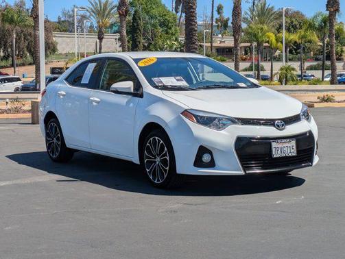 Super White 2016 Toyota Corolla S Plus