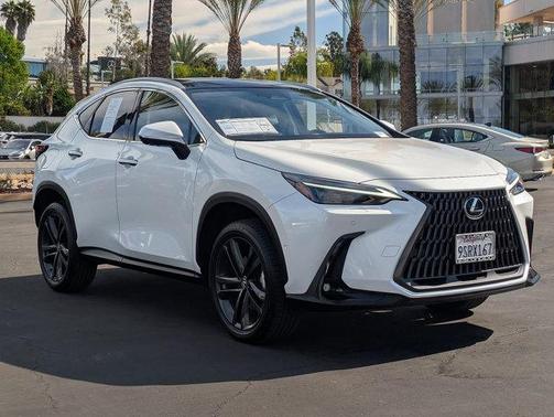 2025 Lexus NX 450h+ Luxury