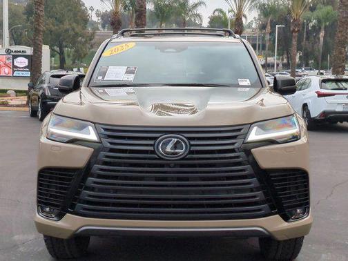 2025 Lexus LX 700h Overtrail