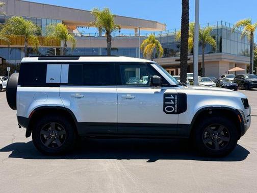 Hakuba Silver Metallic 2023 Land Rover Defender 110 Standard