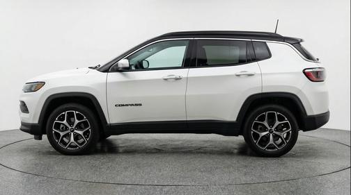 Bright White Clearcoat 2025 Jeep Compass Limited