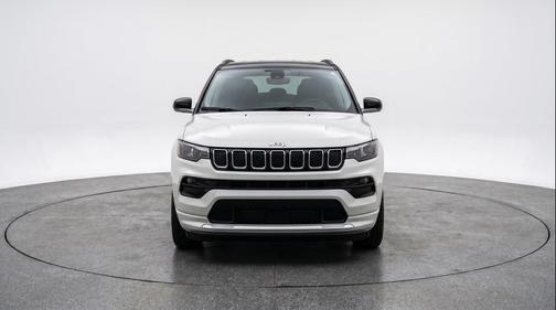 Bright White Clearcoat 2025 Jeep Compass Limited