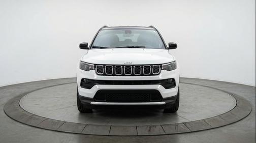 Bright White Clearcoat 2025 Jeep Compass Limited