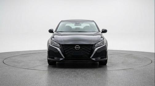 Super Black 2025 Nissan Altima SV FWD