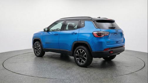 Hydro Blue Pearlcoat 2025 Jeep Compass Trailhawk