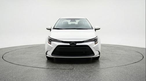 Ice Cap 2025 Toyota Corolla LE