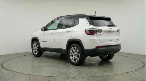 Bright White Clearcoat 2025 Jeep Compass Limited